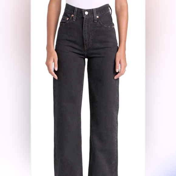 Levi's Premium - Women's High Waist Black Wash Denim Jeans. Size 28 x 32. - Picture 1 of 10